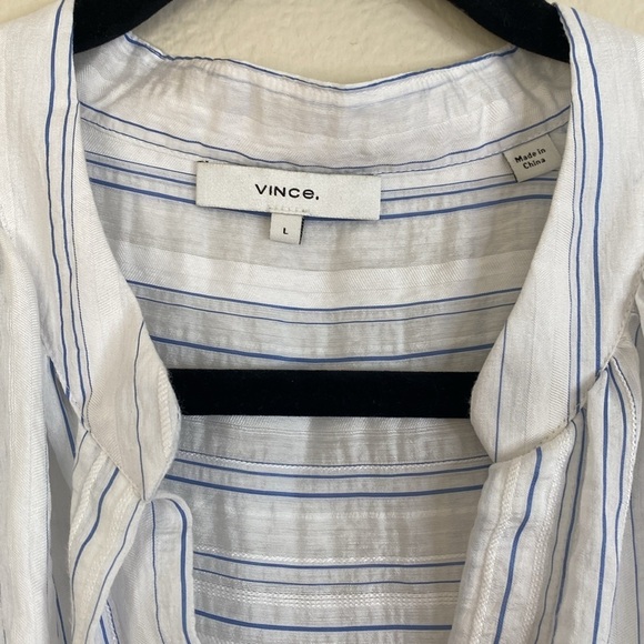 Vince Drapey striped shirred blouse women’s large EUC white blue runs big - Picture 2 of 5